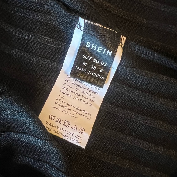 Sleeveless Ribbed Black Knit Dress with Side Slit - Picture 8 of 8